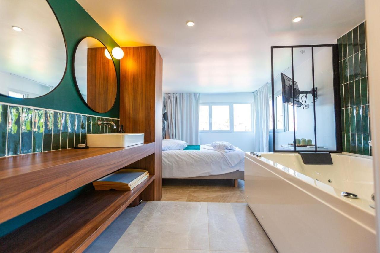 Love Room Du Mont D'Or - Baignoire Spa - Minibar Offert Marsiglia Esterno foto