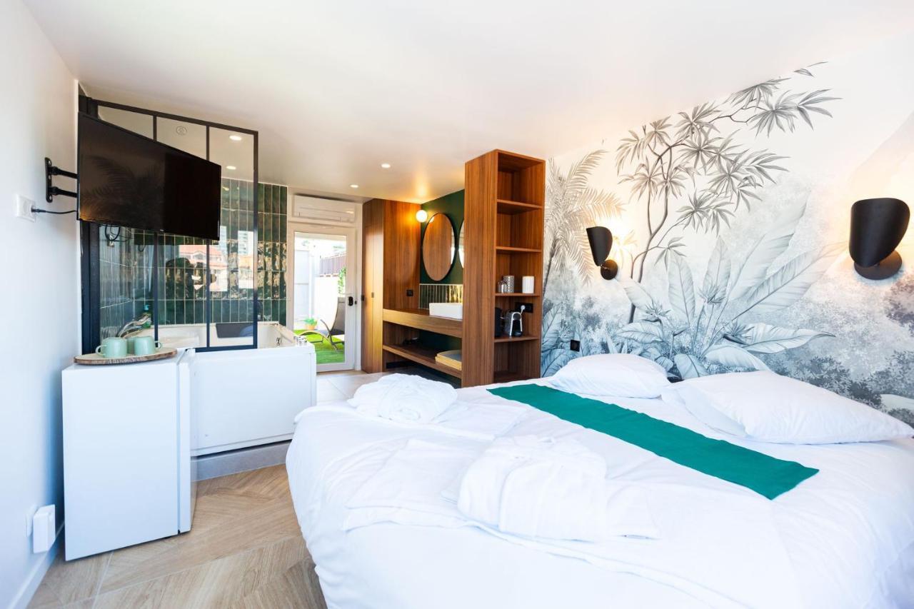Love Room Du Mont D'Or - Baignoire Spa - Minibar Offert Marsiglia Esterno foto